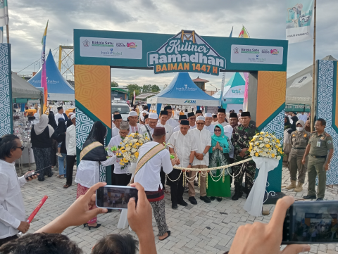 Desa Waringin Kencana bersama 73 Pelaku Usaha Meramaikan Kuliner Ramadan 1447 H di Bawah Jembatan Barito